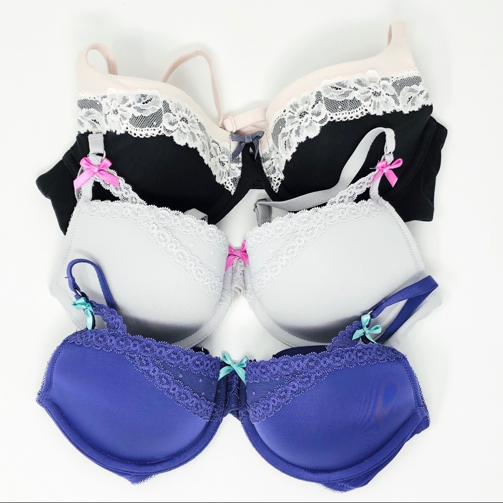 Bundle of 3 Victorias Secret 32C padded bras